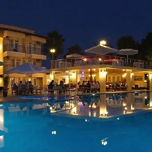 grand-cinar-hotel.turkeyfethiyehotels.com/